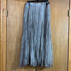 Coldwater Creek size large mocha flowy skirt